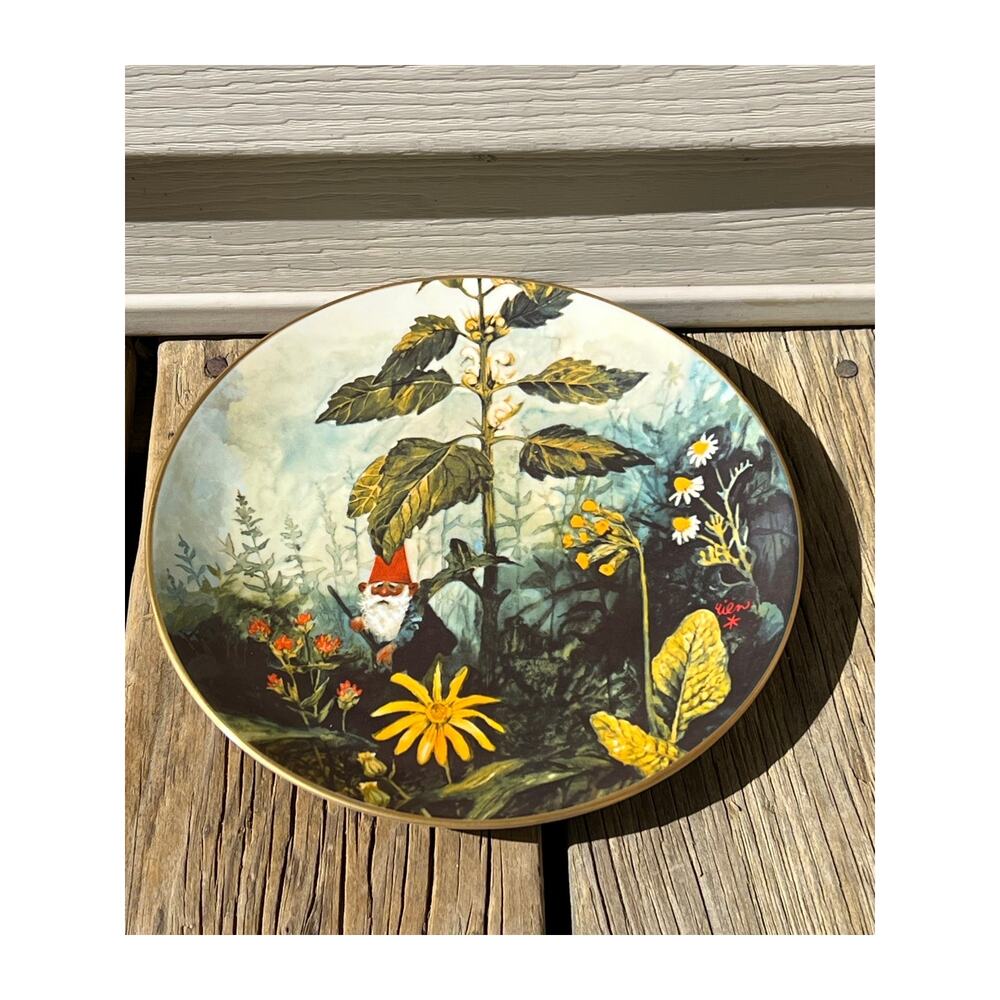 Rien Poortvliet Gnomes Plate Two Four Seasons Gnome de Bloom 1980 Fairmont 8.75"